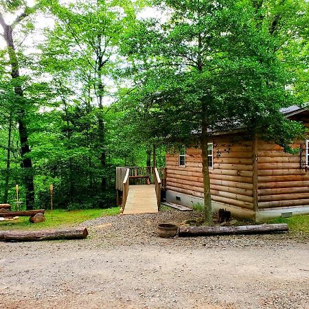 Lil' Log At Hearthstone Cabins And Camping - Pet Friendly เฮเลน ภายนอก รูปภาพ