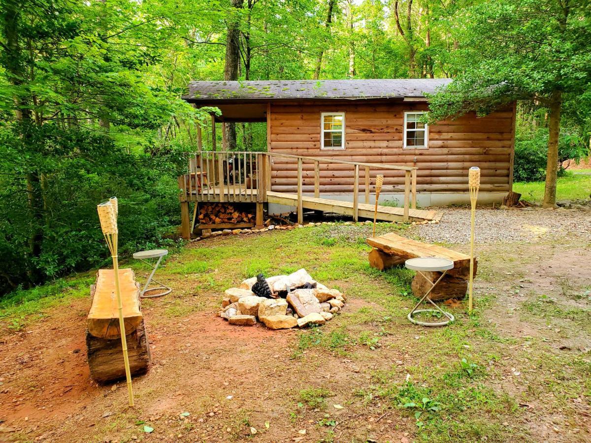 Lil' Log At Hearthstone Cabins And Camping - Pet Friendly เฮเลน ภายนอก รูปภาพ